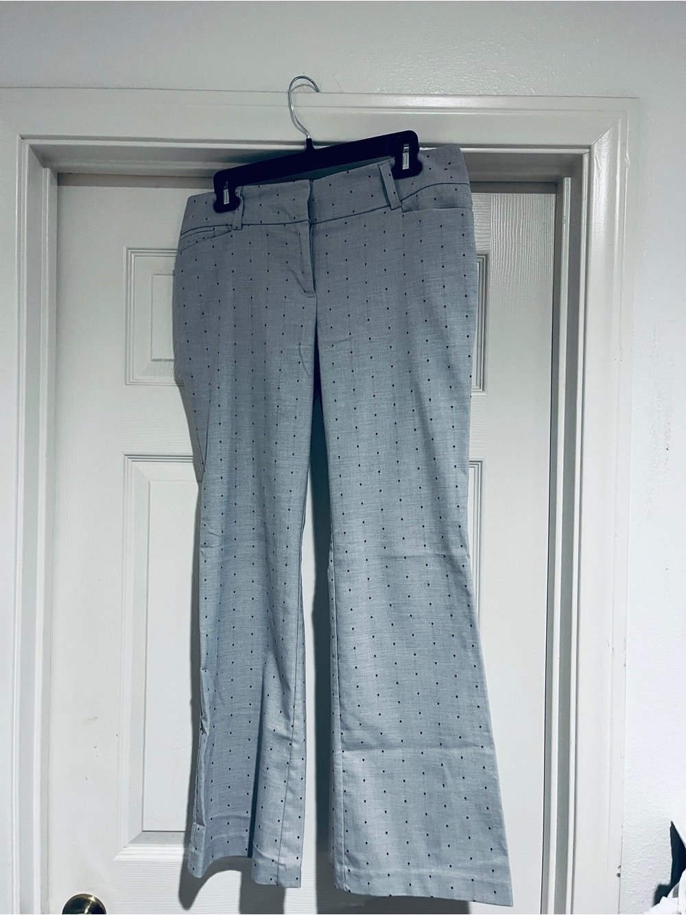 Avenue Light Gray Wide-Leg Pants with Dot Print